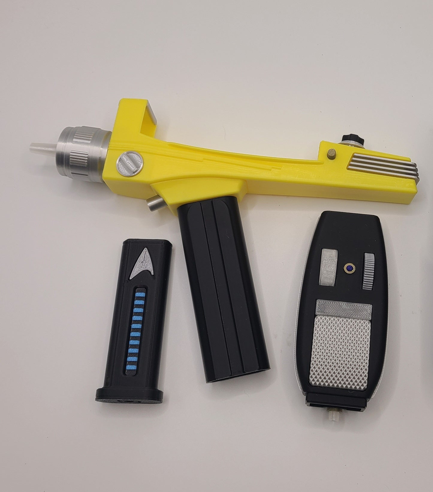 TOS Type II Phaser Replica (Yellow)