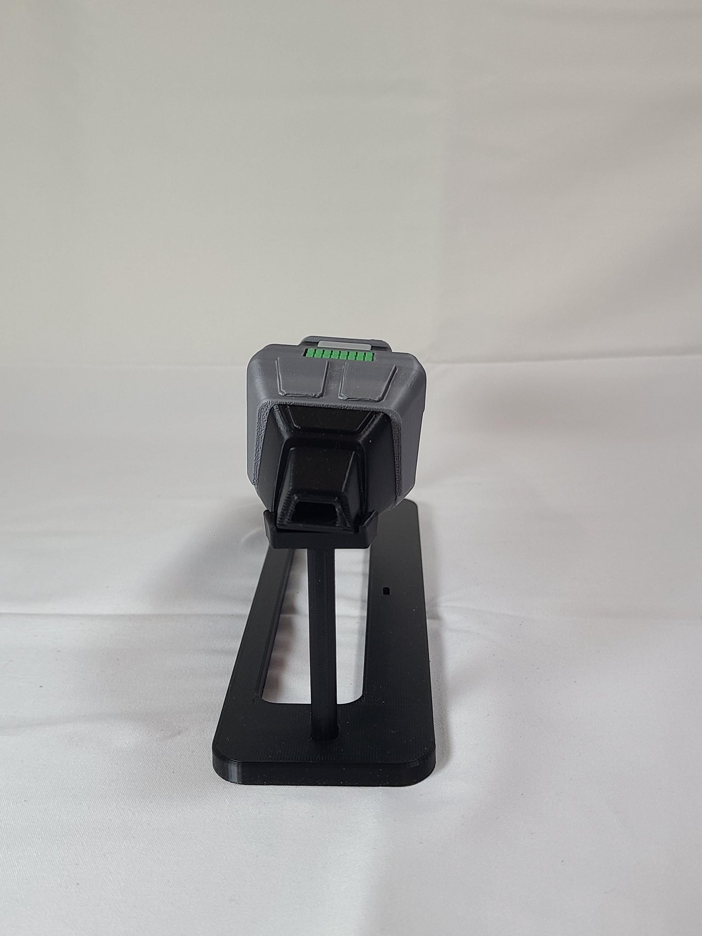 Cobrahead Phaser Replica with Display Stand & Nameplate | Sci-Fi Prop | 3D Printed Collector Display