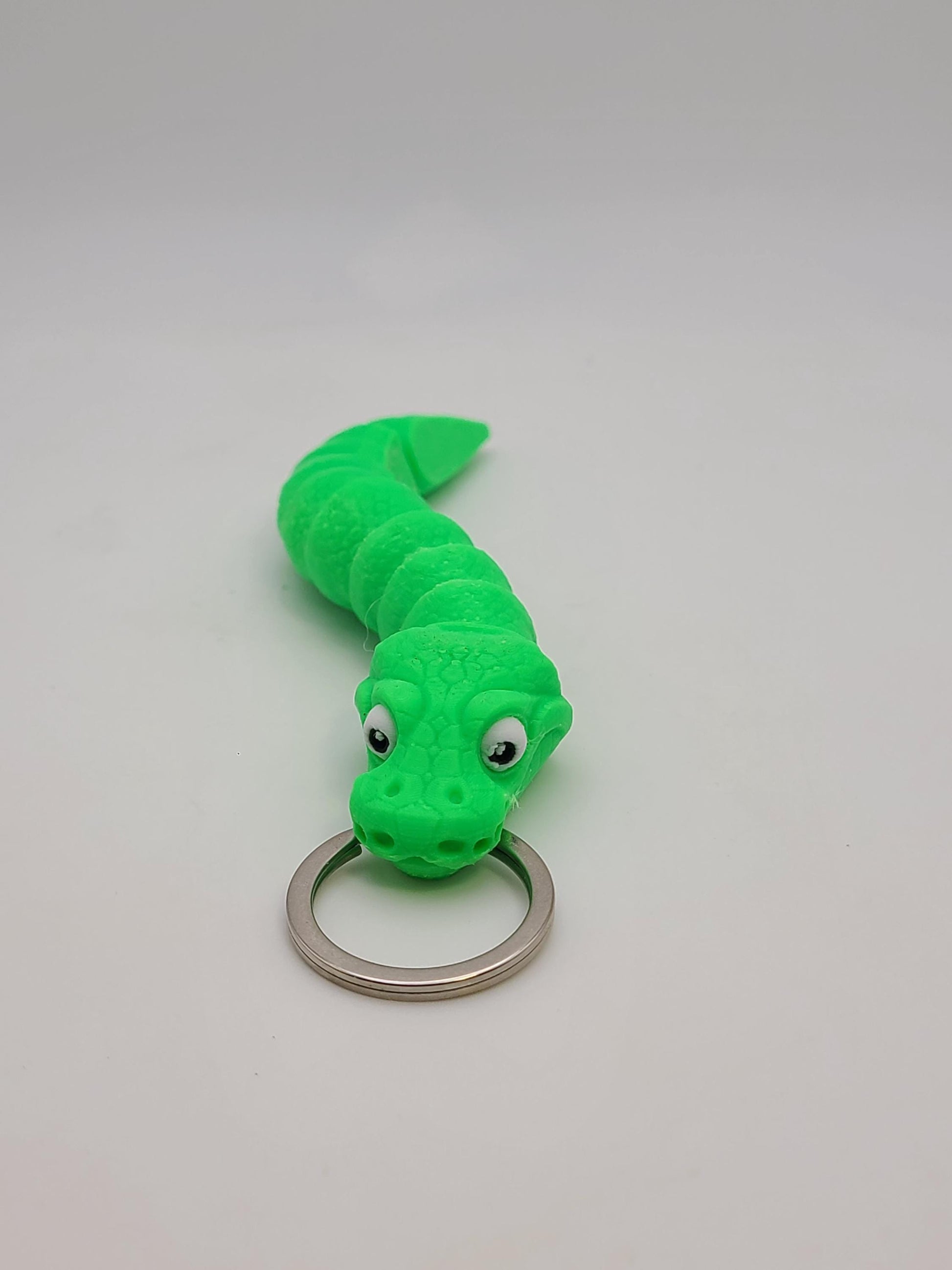Flexi Snake Keychain – 3D Printed Flexible Fidget Toy, Reptile Gift, Stocking Stuffer