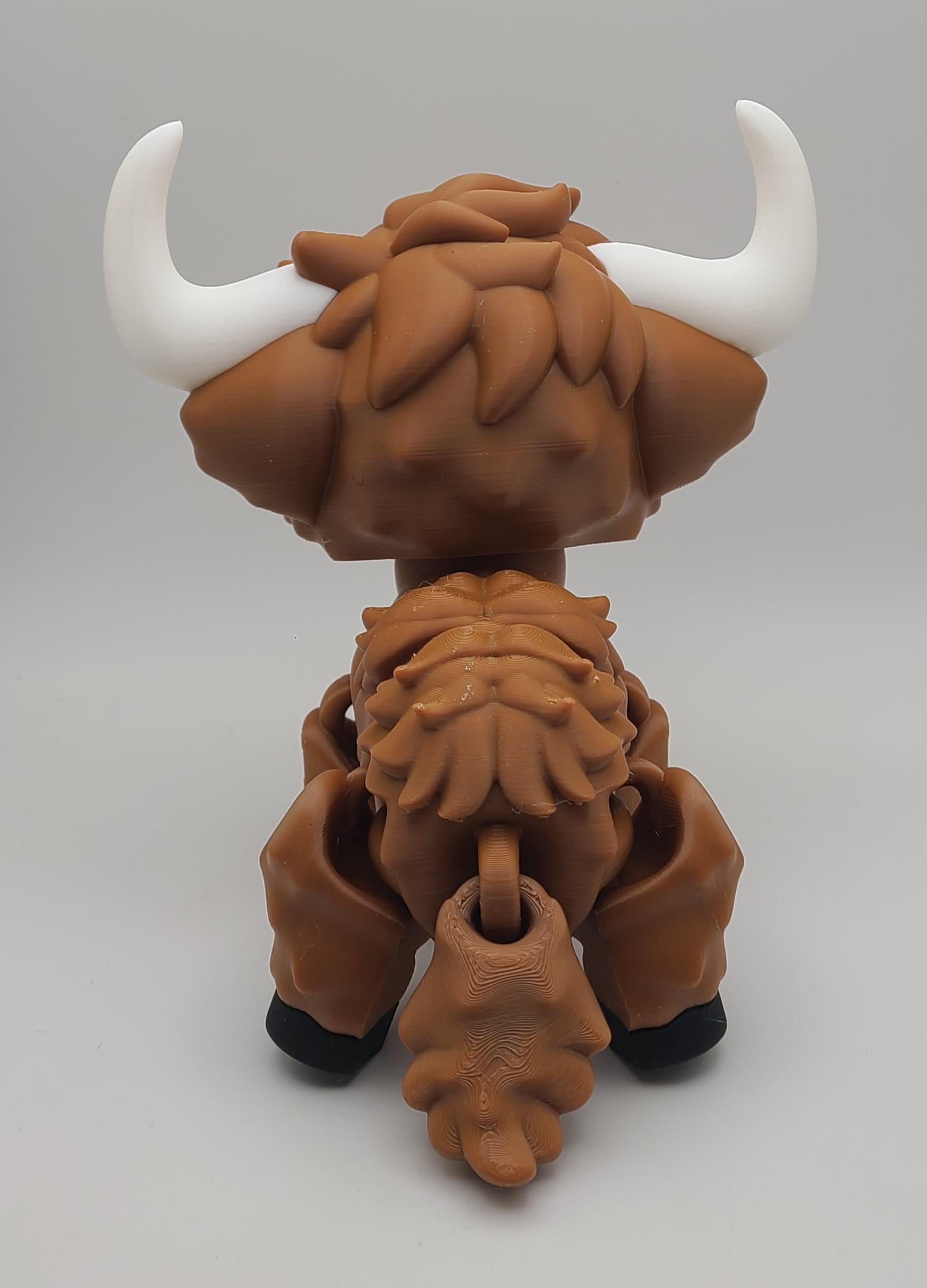 Highland Cow Flexi Fidget Toy | Articulated Sensory Desk Toy