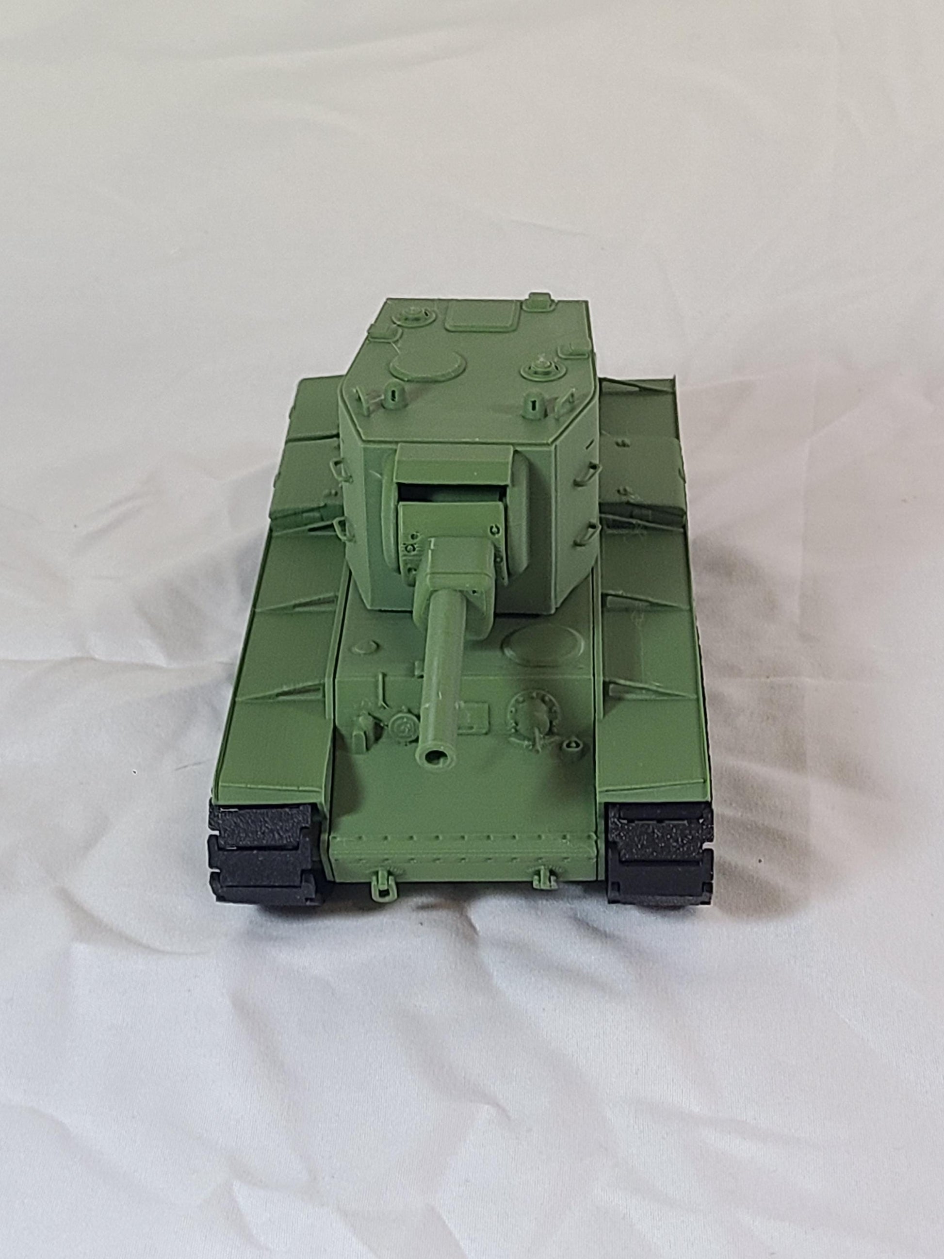 KV-2 Heavy Tank Model | 1:35 Scale, Working Tracks