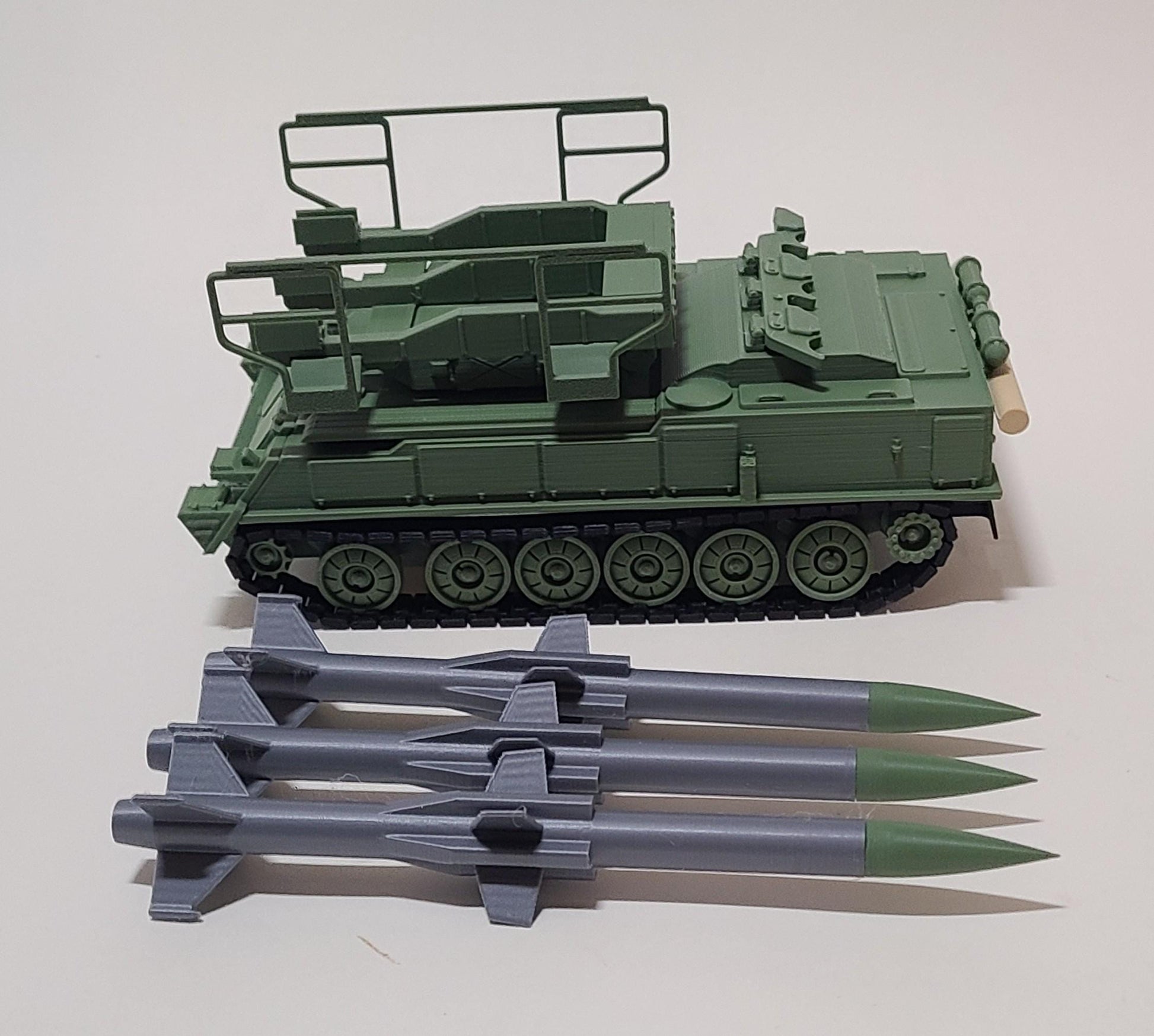 SA-6 Gainful Missile Launcher Model | 1/35 Scale, Working Tracks